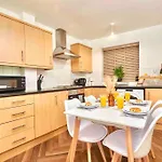 Lägenhet Headingley, Sleeps 5 - Free Parking, Wifi & Serviced Workspace - Family & Work Relocations - Weekly & Monthly Rates