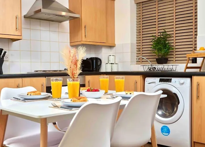 Headingley, Sleeps 5 - Free Parking, Wifi & Serviced Workspace - Family & Work Relocations - Weekly & Monthly Rates Apartamento *