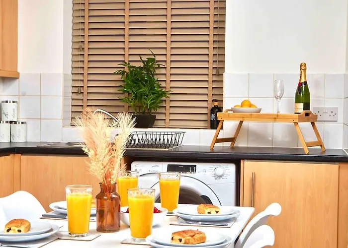 Apartamento Headingley, Sleeps 5 - Free Parking, Wifi & Serviced Workspace - Family & Work Relocations - Weekly & Monthly Rates