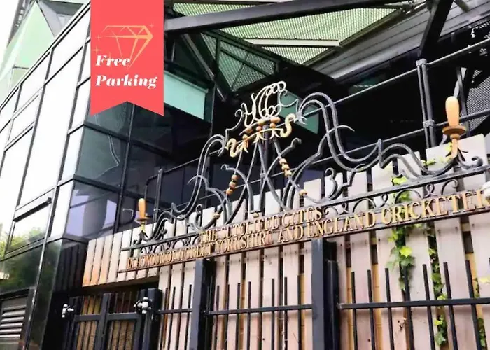 Central Headingley, Sleeps 5 - Free Parking, Wifi & Serviced Workspace - Family & Work Relocations - Weekly & Monthly Rates Апартаменти