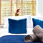 Headingley, Sleeps 5 - Free Parking, Wifi & Serviced Workspace - Family & Work Relocations - Weekly & Monthly Rates *