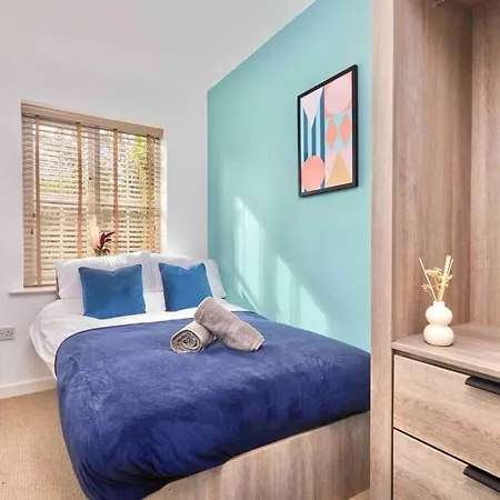 Διαμέρισμα Headingley, Sleeps 5 - Free Parking, Wifi & Serviced Workspace - Family & Work Relocations - Weekly & Monthly Rates Λιντς
